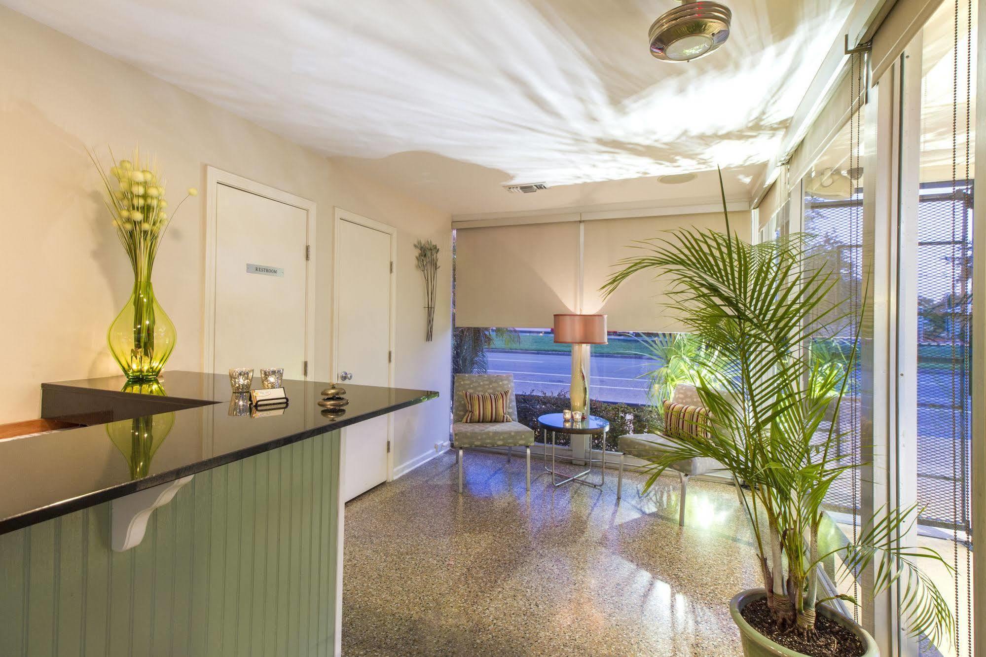 Crescent Palms Motel New Orleans Exterior photo